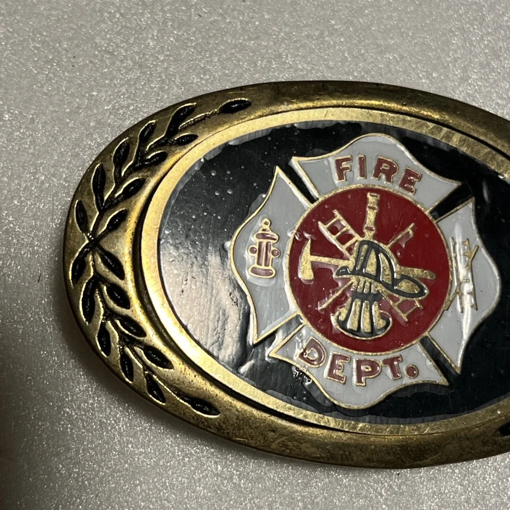 Vintage FIREMAN Fire Department solid brass Heritage belt buckle Amino NOS